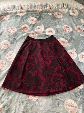 White House Black Market Burgundy and Black Floral Skirt
